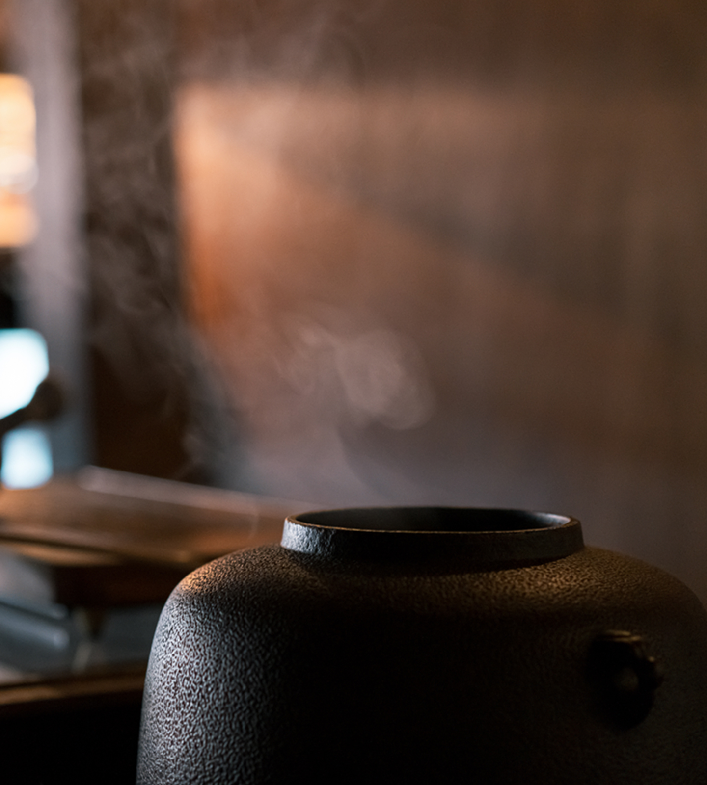 芋と茶 頂 itadaki 壺から湯気が出る